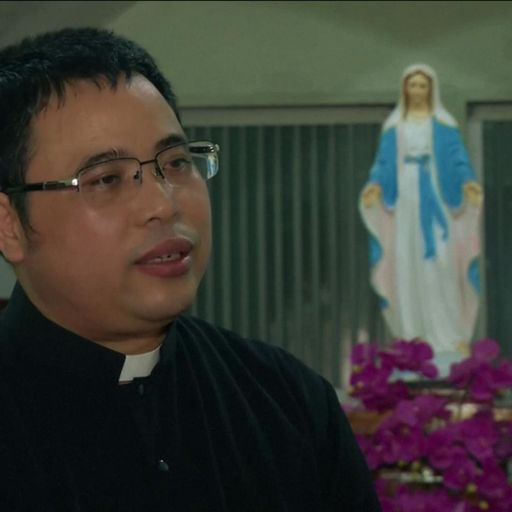 Essex lorry deaths: Maurice Robinson charged with 39 counts of manslaughter
Essex lorry deaths: Maurice Robinson charged with 39 counts of manslaughter